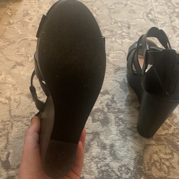 Aldo wedges - Picture 3 of 3